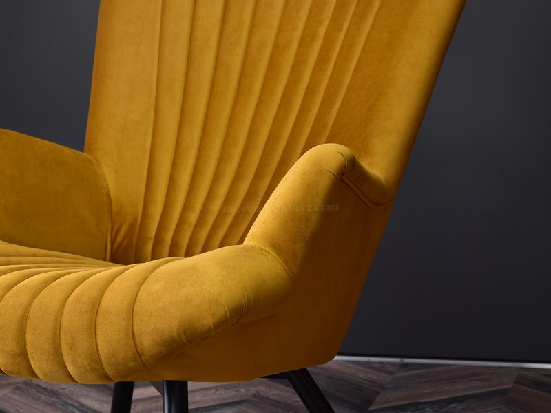 fotel welurowy LANZA mebel musztardowy przeszycia komfort ergonomia