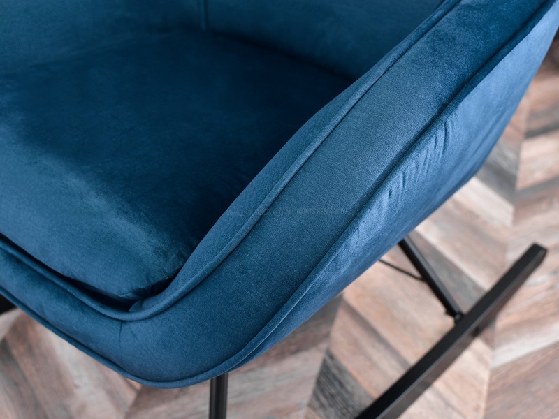 fotel bujak COCO z lamowaniem komfortowy na płozach obszyty tkaniną MONOLITH