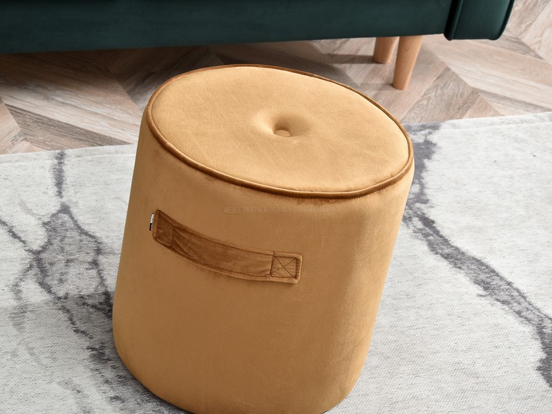 złota welurowa kolorowa pufa podnóżek BASEL z uchwytem do przenoszenia dodatkowe siedzisko nowoczesna glamour 
